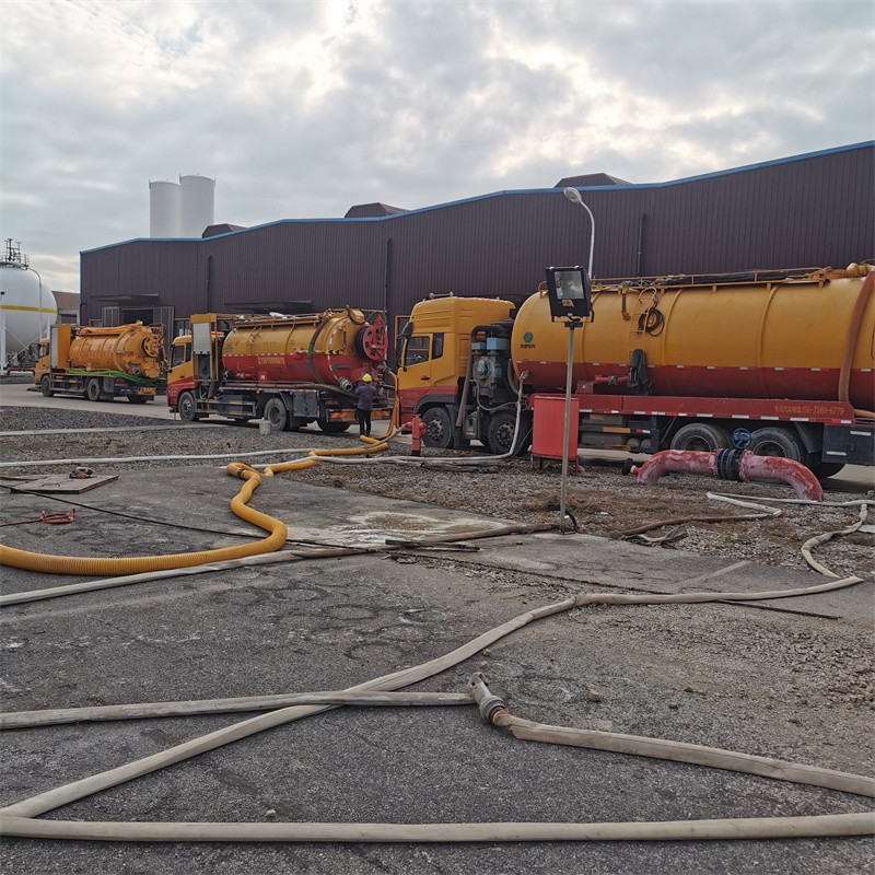 多祥镇污水池清理